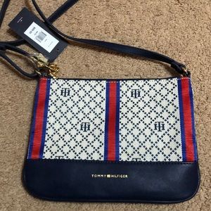 *BRAND NEW* Tommy Hilfiger Purse